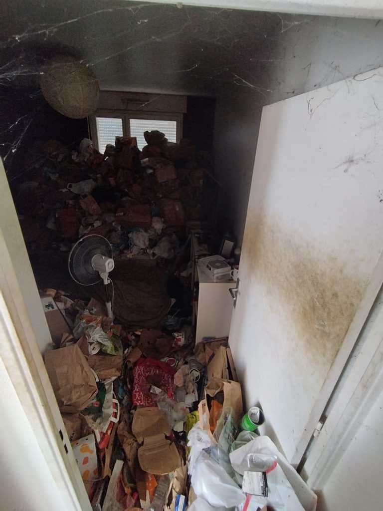 image d'un appartement avec syndrome de Diogene